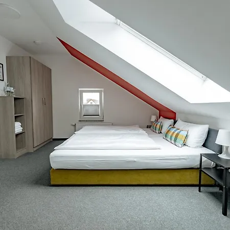 Cafe Nina Gæstehus 3*