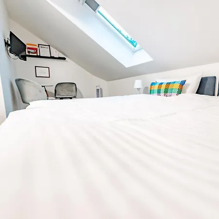 Cafe Nina Gæstehus 3*